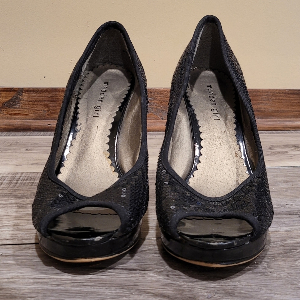 MADDEN GIRL Black Sequin Peep Toe Pump